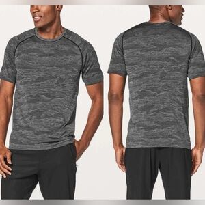 LULULEMON Metal Vent Tech Top